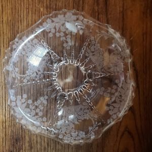 BEAUTIFUL Martinsville Radiance Glass. Meadow Wreath  3 Footed Bowl.  Gorgeous!!